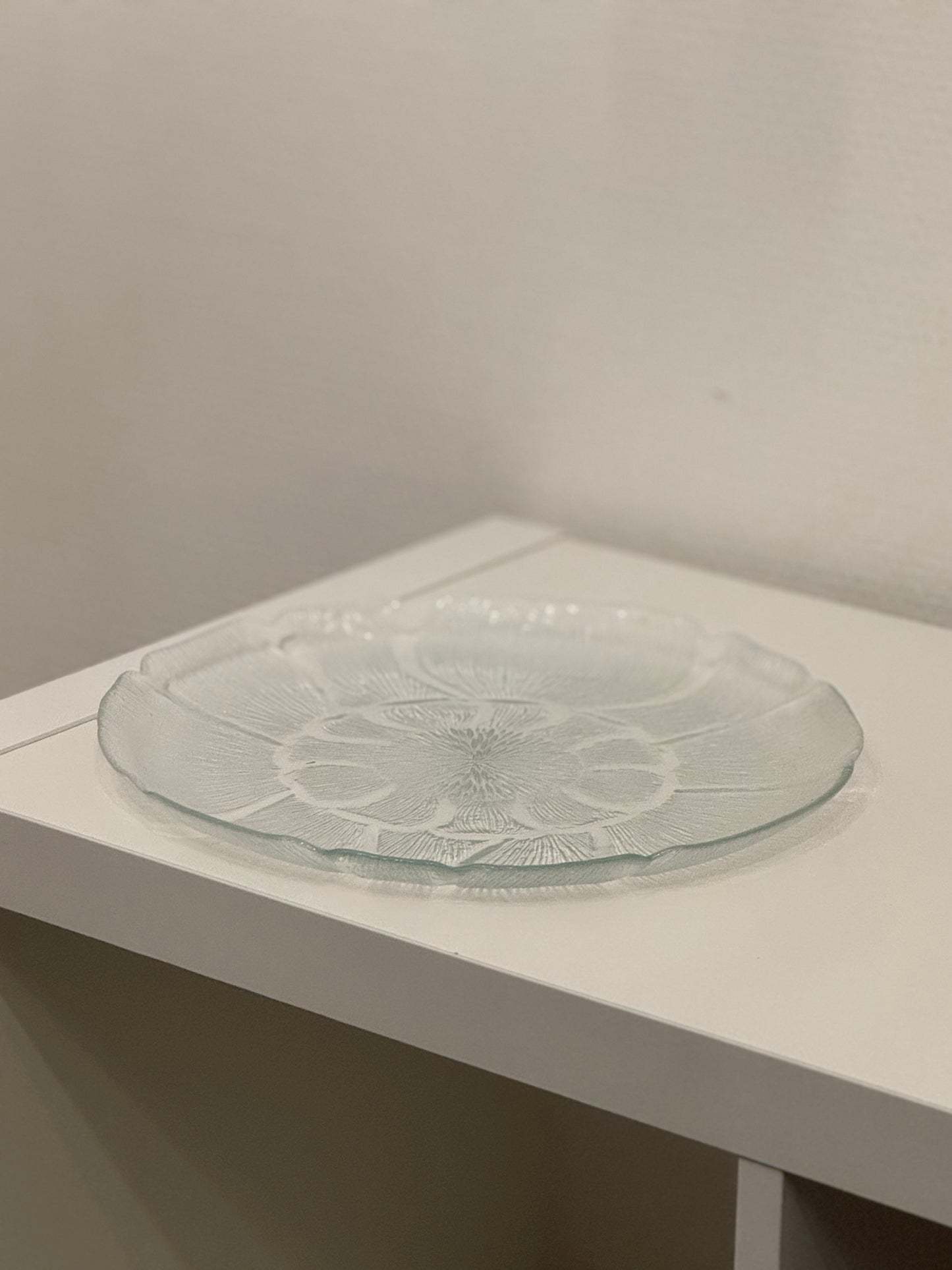 Glass dish